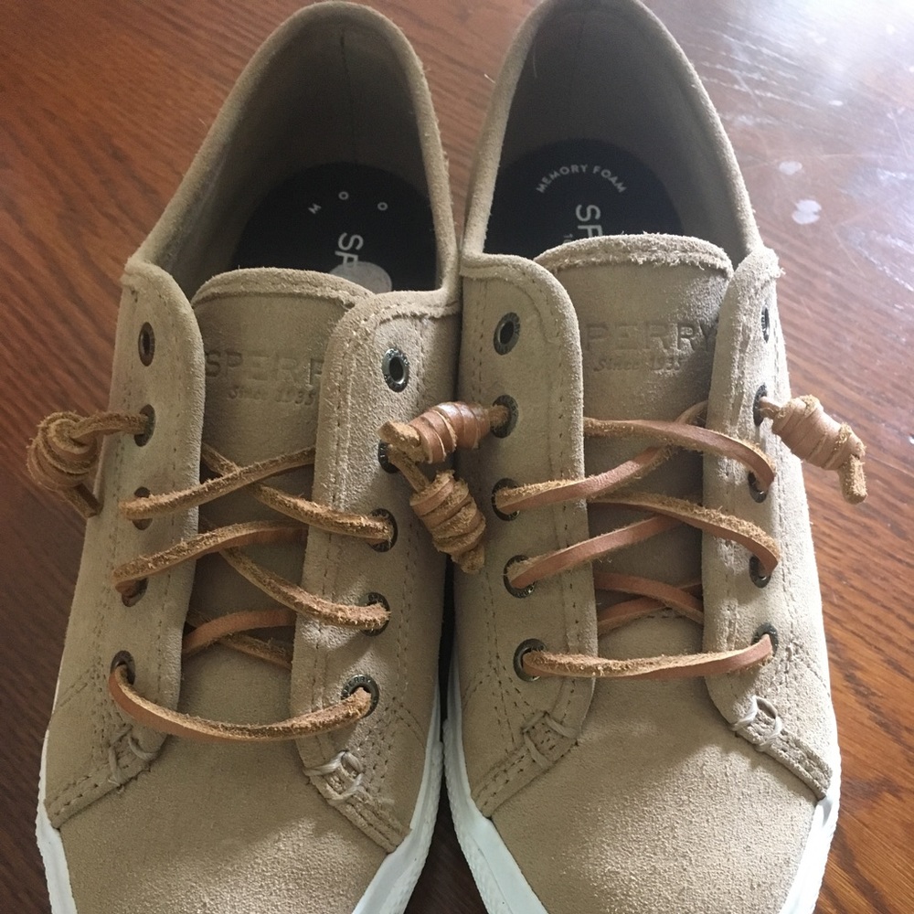 Sperry suede boat shoes